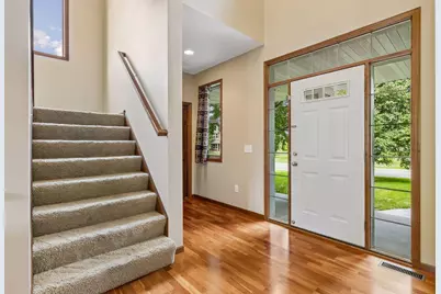 10375 Quail Circle N, Brooklyn Park, MN 55443 - Photo 4