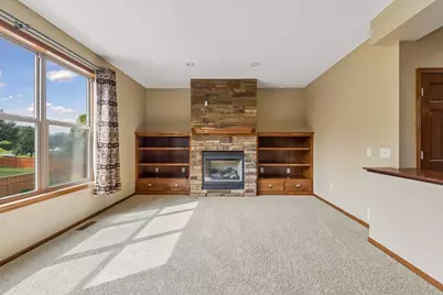 10375 Quail Circle N, Brooklyn Park, MN 55443 - Photo 10