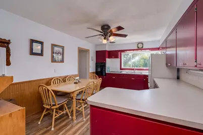 48186 Old River Bluff Road, Saint Peter, MN 56082 - Photo 12