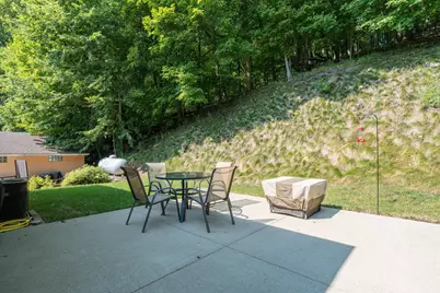 48186 Old River Bluff Road, Saint Peter, MN 56082 - Photo 38