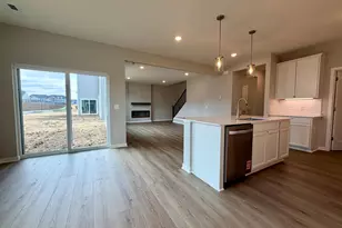 4979 Airlake Dr Dr, Woodbury, MN 55129 - Photo 4