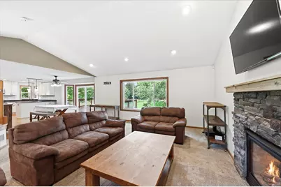 6592 Albert Court, Lino Lakes, MN 55038 - Photo 10
