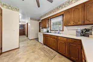 403 E Adams St, Arlington, MN 55307 - Photo 12