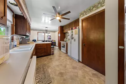 403 E Adams Street, Arlington, MN 55307 - Photo 14
