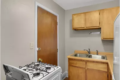 116 Lexington Parkway N, Saint Paul, MN 55104 - Photo 24