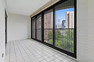 1235 Yale Pl, Minneapolis, MN 55403 - Photo 18