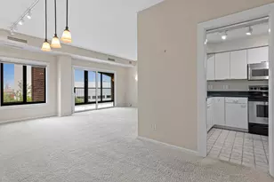 1235 Yale Pl, Minneapolis, MN 55403 - Photo 8