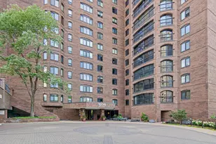1235 Yale Pl, Minneapolis, MN 55403 - Photo 1