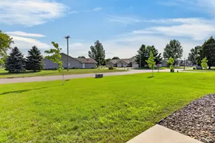 230 11th Ave S, Princeton, MN 55371 - Photo 4