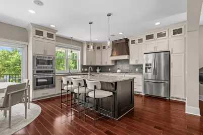 4516 Chowen Avenue S, Minneapolis, MN 55410 - Photo 2