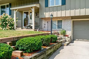12708 Parkwood Dr, Burnsville, MN 55337 - Photo 4