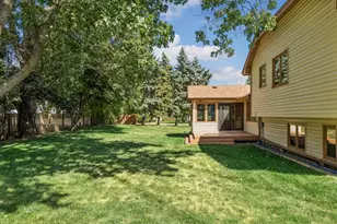 10000 31st Ave N, Plymouth, MN 55441 - Photo 34