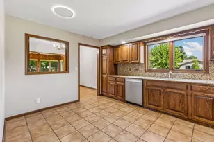 10000 31st Ave N, Plymouth, MN 55441 - Photo 10