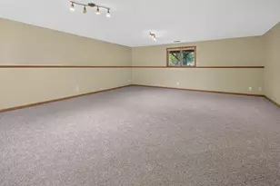 108 Celestine Cir, Mankato, MN 56001 - Photo 32