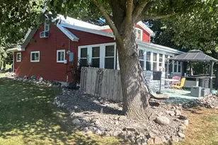 1215 Lake Shore Blvd, Wahkon, MN 56386 - Photo 4