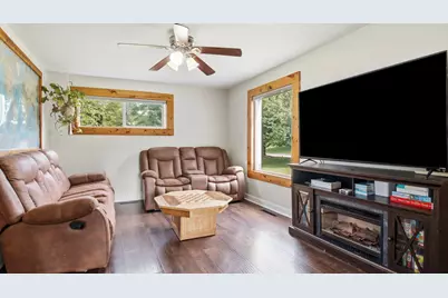 1301 E Laneville Avenue, Durand, WI 54736 - Photo 6
