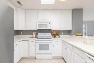 6165 Chasewood Pkwy, Minnetonka, MN 55343 - Photo 8