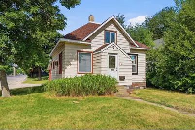 301 19th Avenue N, Saint Cloud, MN 56303 - Photo 1