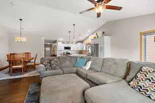622 Kreekview Dr, Osceola, WI 54020 - Photo 8