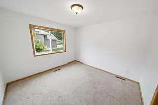 809 10th St NW, Kasson, MN 55944 - Photo 22
