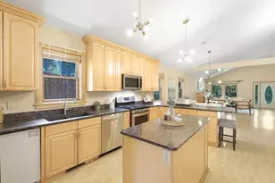2417 Bourne Ave, Saint Paul, MN 55108 - Photo 12