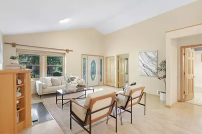 2417 Bourne Avenue, Saint Paul, MN 55108 - Photo 8