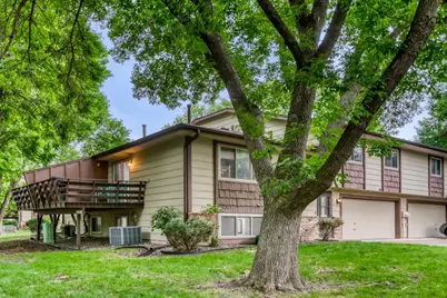 5536 Aldrich Drive N, Brooklyn Center, MN 55430 - Photo 6