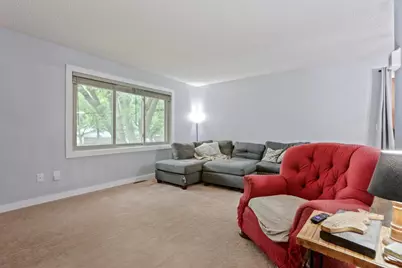 5536 Aldrich Drive N, Brooklyn Center, MN 55430 - Photo 8