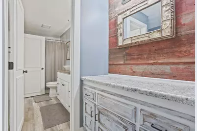 5536 Aldrich Drive N, Brooklyn Center, MN 55430 - Photo 20