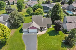 2828 90th Ln NE, Blaine, MN 55449 - Photo 2