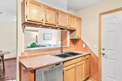 11412 Elmwood Avenue N, Champlin, MN 55316 - Photo 12