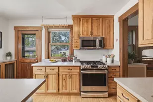 2133 Goodrich Ave, Saint Paul, MN 55105 - Photo 4
