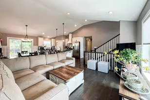 1657 Century Ridge Ln NE, Rochester, MN 55906 - Photo 4