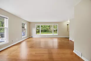 5410 44th Ave N, Robbinsdale, MN 55422 - Photo 2