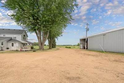 27326 Church Avenue, New Prague, MN 56071 - Photo 32