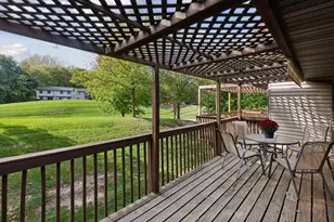146 River Woods Ln, Burnsville, MN 55337 - Photo 8