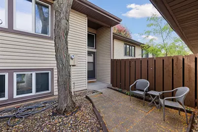 146 River Woods Lane, Burnsville, MN 55337 - Photo 2