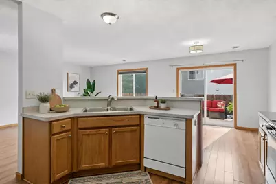 3507 Goodwin Avenue N, Oakdale, MN 55128 - Photo 6
