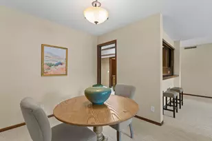 8549 Irwin Rd, Bloomington, MN 55437 - Photo 10