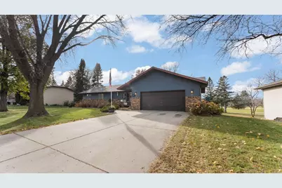 308 23rd Street SE, Willmar, MN 56201 - Photo 4