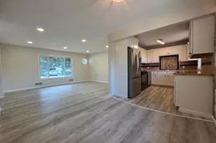 1306 Woodhill Rd, Burnsville, MN 55337 - Photo 6