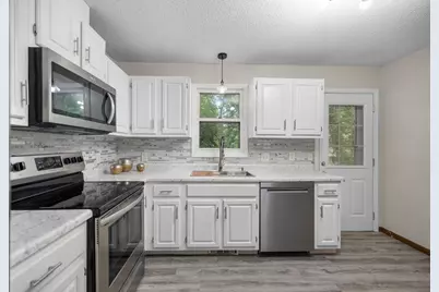 17160 Hershey Court, Lakeville, MN 55044 - Photo 16