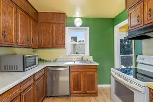 2920 W 71 1/2 St, Richfield, MN 55423 - Photo 4