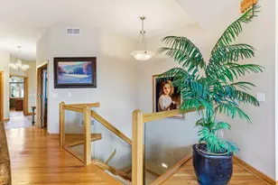 4525 Alicia Dr, Eagan, MN 55077 - Photo 40