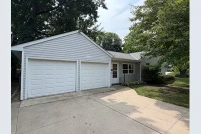 3 Fareway Drive, Northfield, MN 55057 - Photo 2