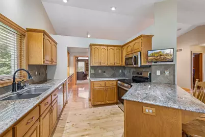 705 Leon Street, Jordan, MN 55352 - Photo 14
