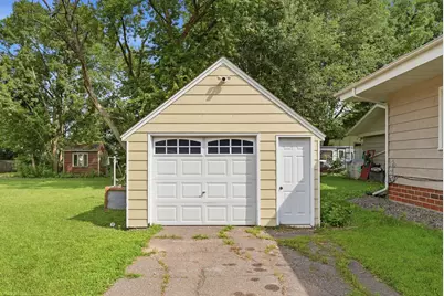 308 Colfax Avenue NW, Renville, MN 56284 - Photo 8