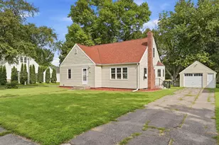 308 Colfax Ave NW, Renville, MN 56284 - Photo 6