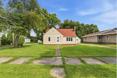 308 Colfax Avenue NW, Renville, MN 56284 - Photo 2