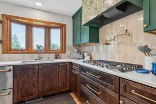 3640 Lakeview Ct NE, Rochester, MN 55906 - Photo 10